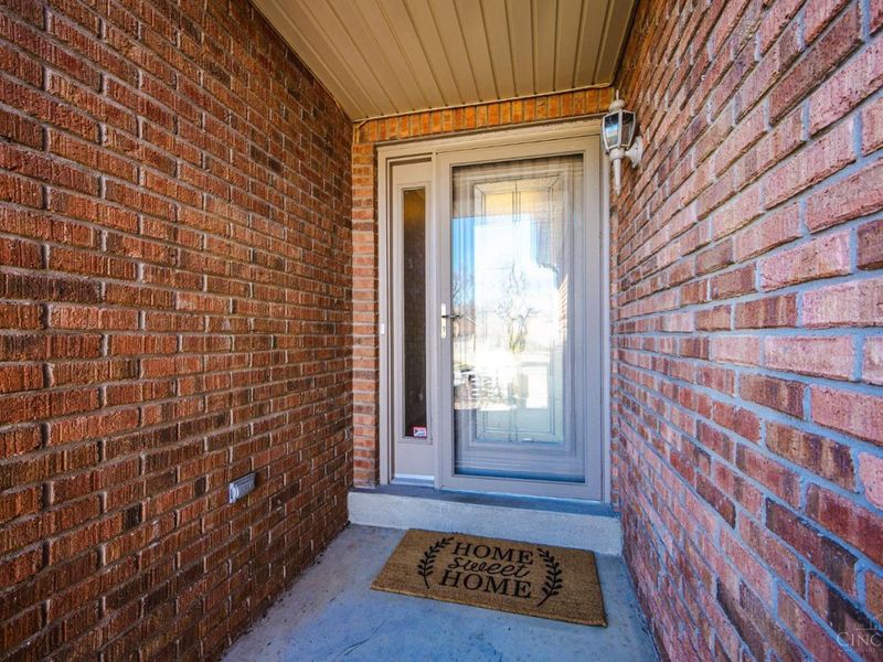 3311 Starhaven Trail, Green Township, OH 45248 Photo 4