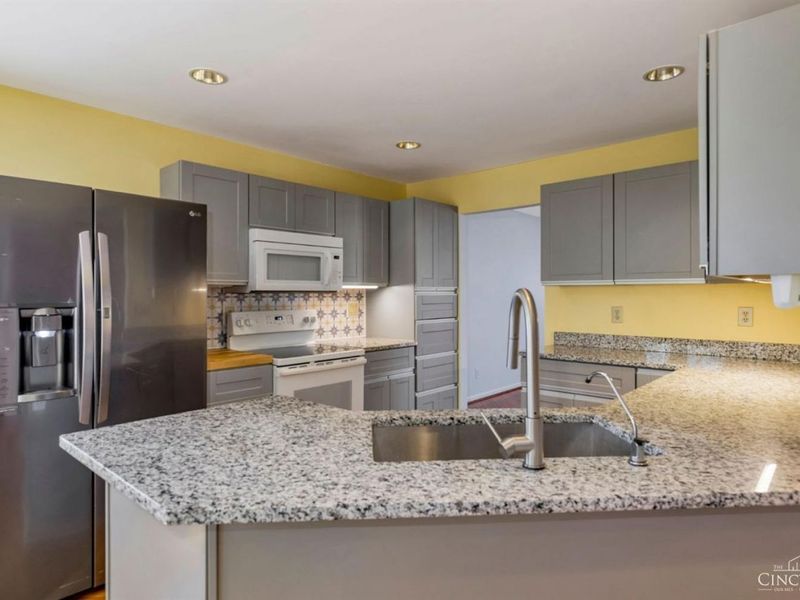 55 Cove Court, Hamilton, OH 45013 Photo 4