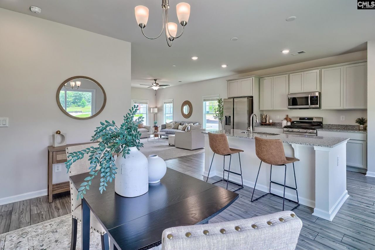 724 Samantha Street Photo 18