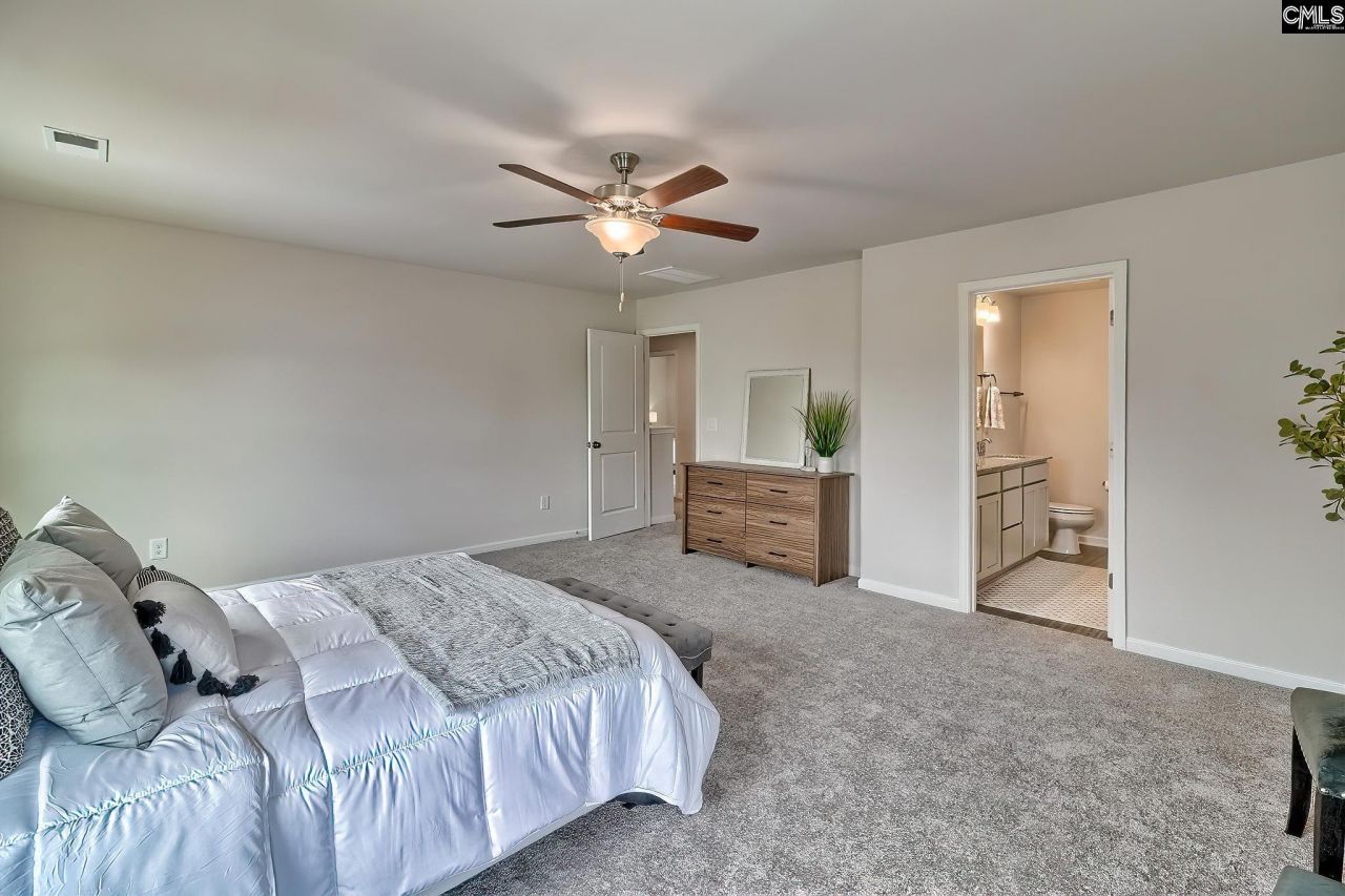 724 Samantha Street Photo 26