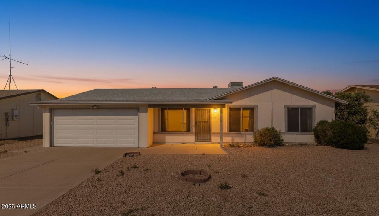 1012 W Montoya Lane, Phoenix, AZ 85027 Main Photo