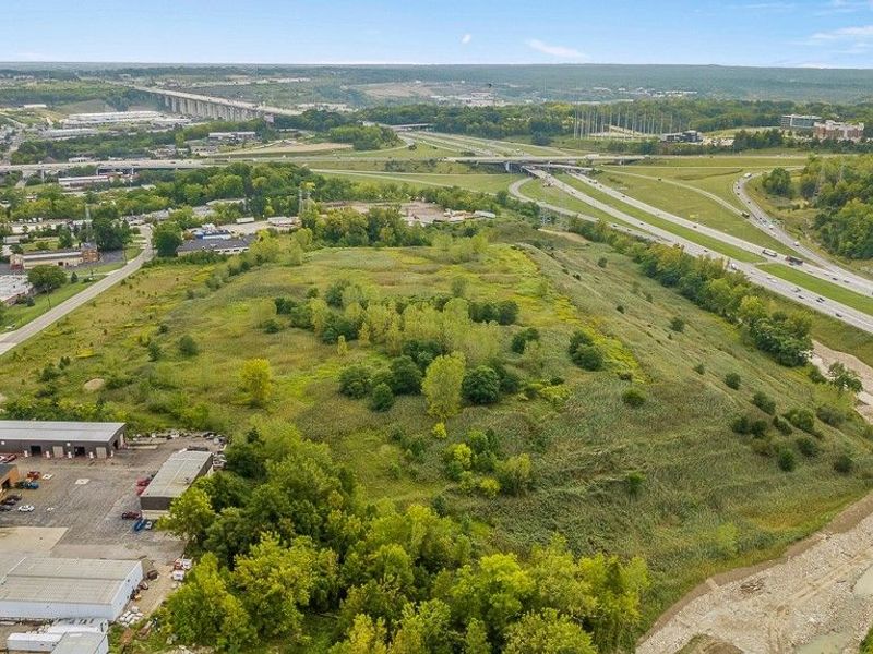 1329 E Schaaf Road, Brooklyn Heights, OH 44131 Photo 11