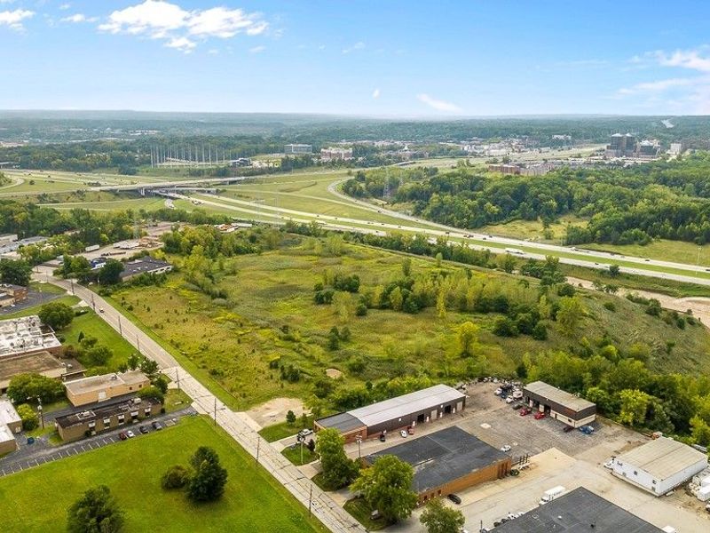 1329 E Schaaf Road, Brooklyn Heights, OH 44131 Photo 15