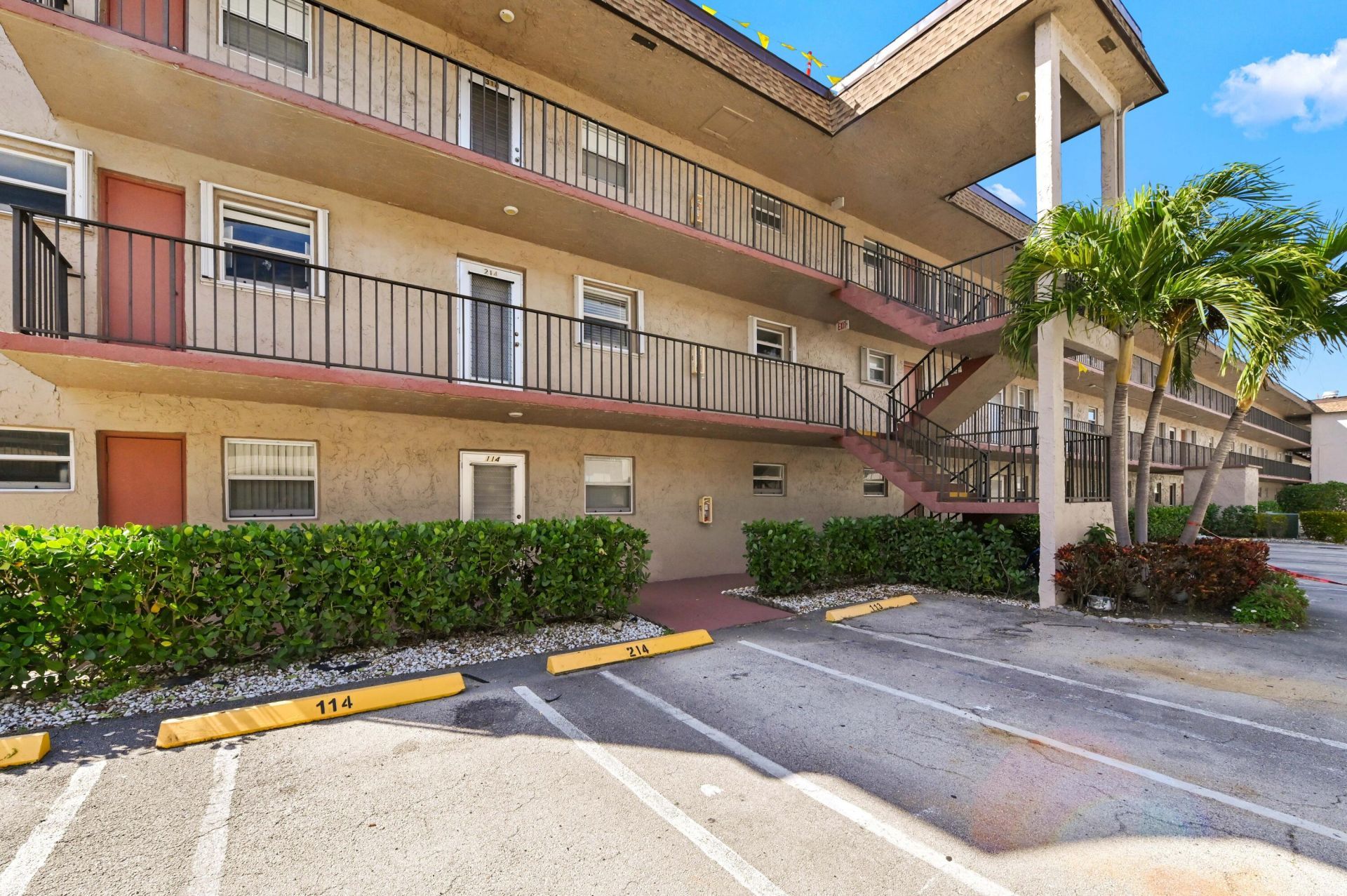 721 Lori Drive, Unit 313, Palm Springs, FL 33461 Photo