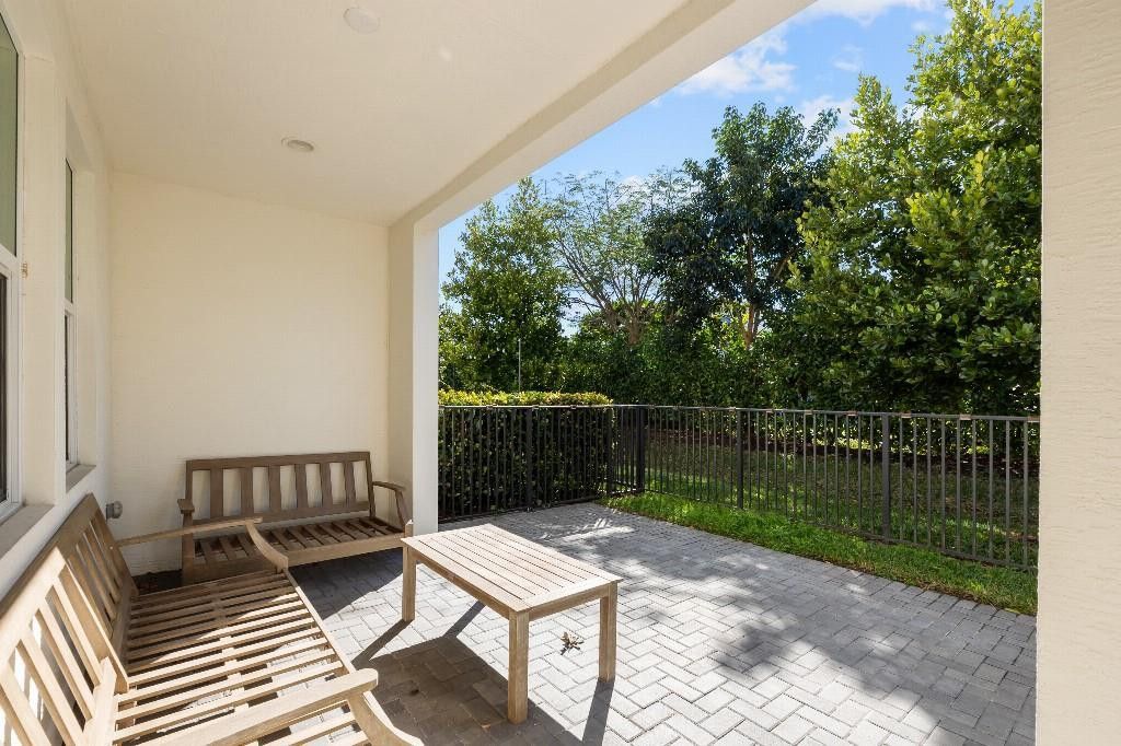 16330 Oakview Drive, Loxahatchee, FL 33470 Photo