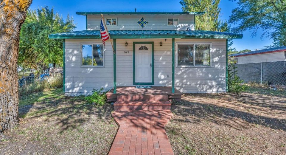 604 Pine Street, Loyalton, CA 96122 Photo