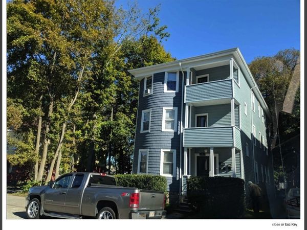 64 Charlotte St, Unit 2, Worcester, MA 01610