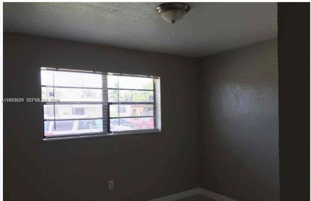 17800 NW 28th Ct, Miami Gardens, FL 33056 Photo