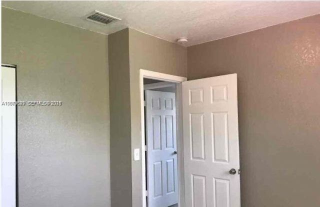 17800 NW 28th Ct, Miami Gardens, FL 33056 Photo