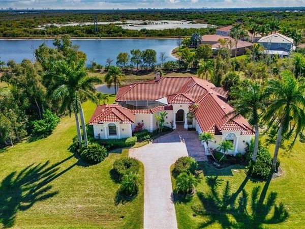 8460 Belle Meade DR, FORT MYERS, FL 33908