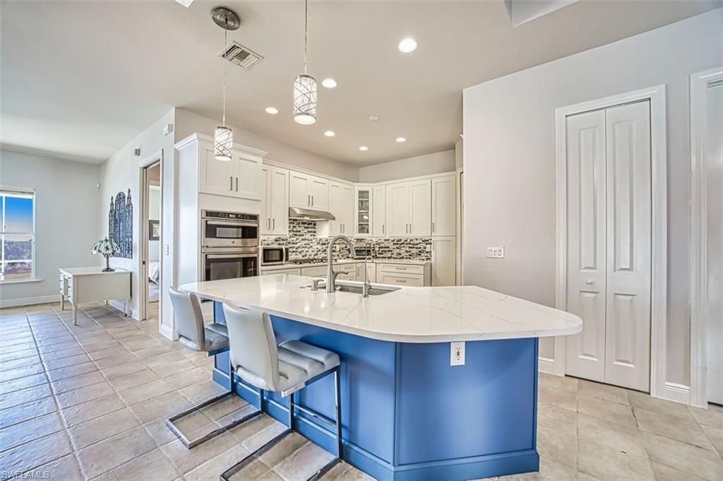 8460 Belle Meade Dr, Fort Myers, FL 33908 Photo