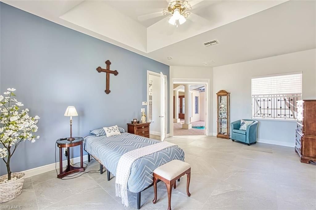 8460 Belle Meade Dr, Fort Myers, FL 33908 Photo