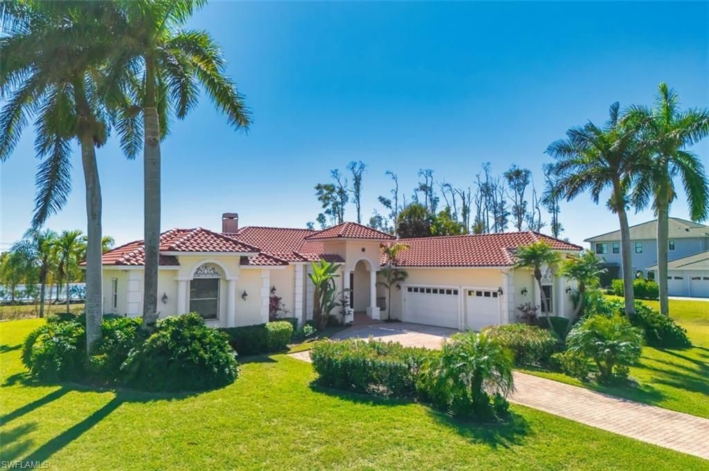 8460 Belle Meade Dr, Fort Myers, FL 33908 Photo