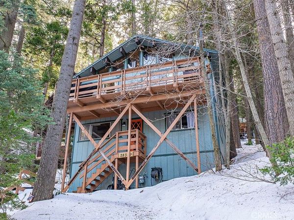 28349 Larchmont Lane, Lake Arrowhead, CA 92352