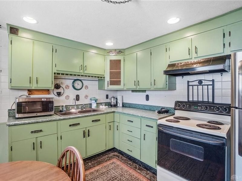 1516 Hyannis Drive, Springfield, OH 45503 Photo 14