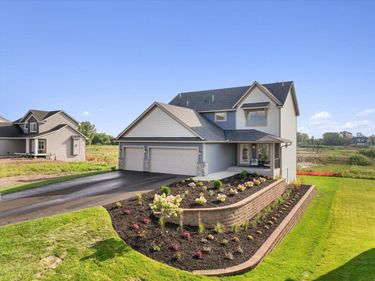 8395 159st Street, Savage, MN 55378
