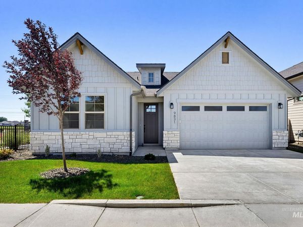 9831 W Snow Wolf Ln, Star, ID 83669