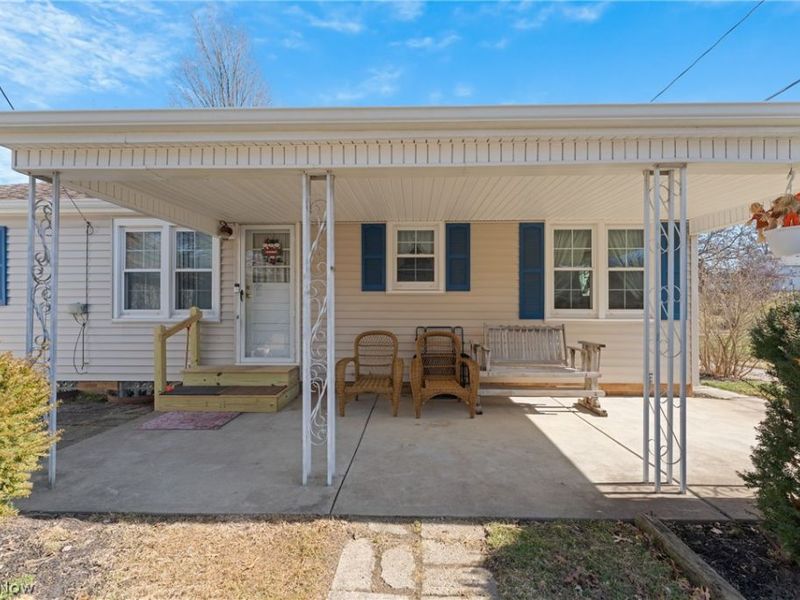 1539 Parkway Boulevard, Alliance, OH 44601 Photo 10