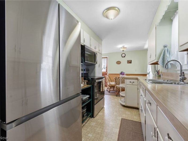 1539 Parkway Boulevard, Alliance, OH 44601 Photo 18