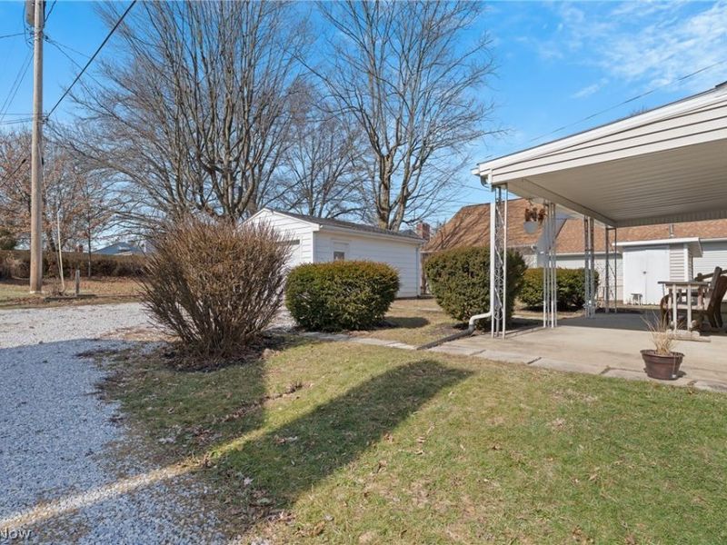 1539 Parkway Boulevard, Alliance, OH 44601 Photo 4