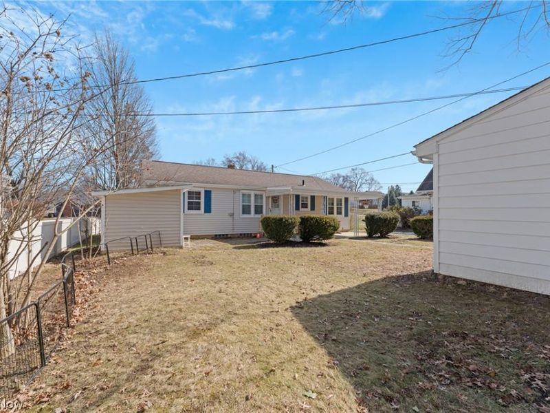 1539 Parkway Boulevard, Alliance, OH 44601 Photo 9