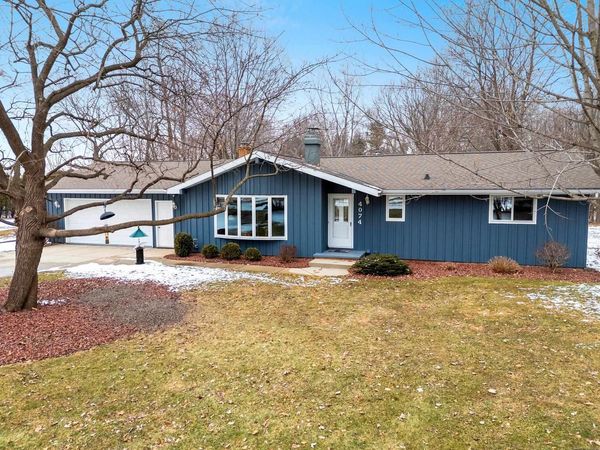 4074 LINDEN LANE, Green Bay, WI 54313