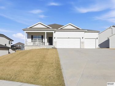 1090 Hazel Lane, Springfield, NE 68059