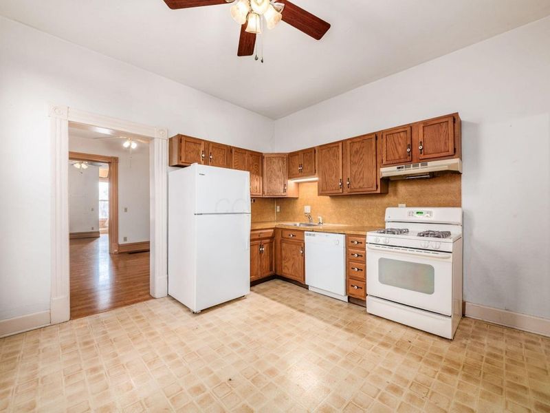 244-246 W Hubbard Avenue, Columbus, OH 43215 Photo 16