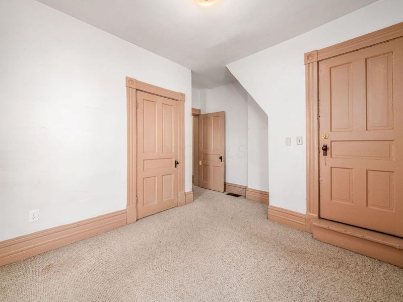 244-246 W Hubbard Avenue, Columbus, OH 43215 Photo 22