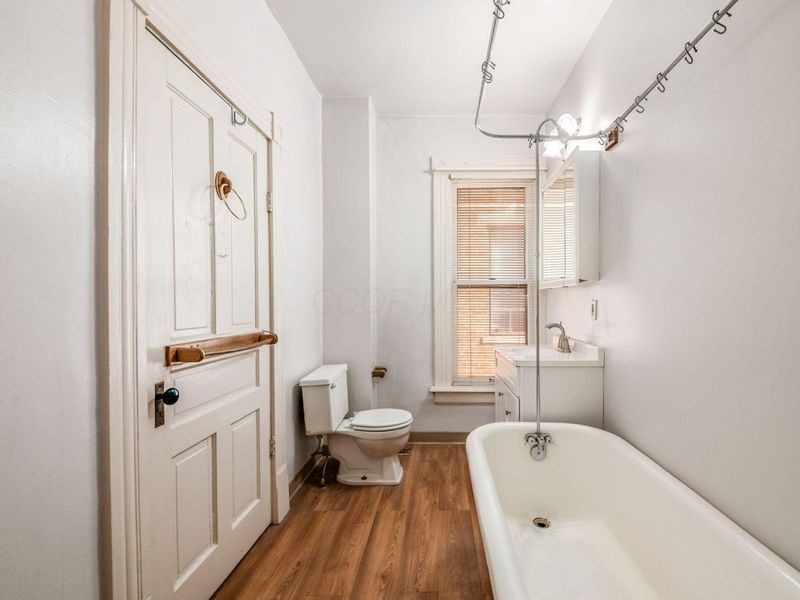 244-246 W Hubbard Avenue, Columbus, OH 43215 Photo 23