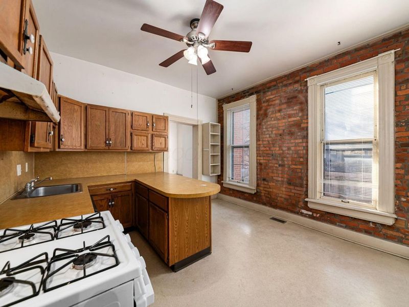 244-246 W Hubbard Avenue, Columbus, OH 43215 Photo 47