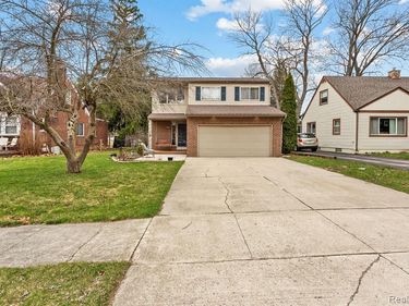 150 EXMOOR Road, Waterford Twp, MI 48328