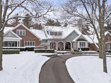 3460 Bloomcrest Drive, Bloomfield Hills, MI 48304