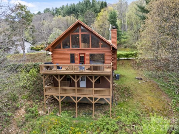 91 Copper Spur Road, Maggie Valley, NC 28751