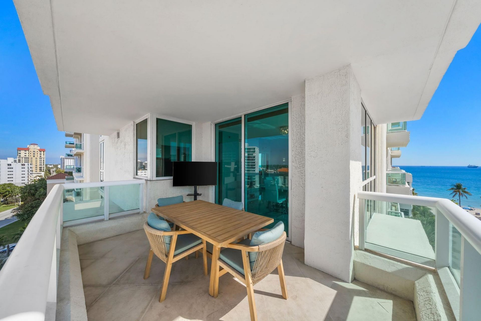 101 S Fort Lauderdale Beach Boulevard, Unit 907, Fort Lauderdale, FL 33316 Photo