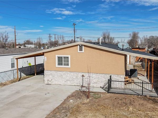 703 Locust Avenue , Lochbuie, CO 80603