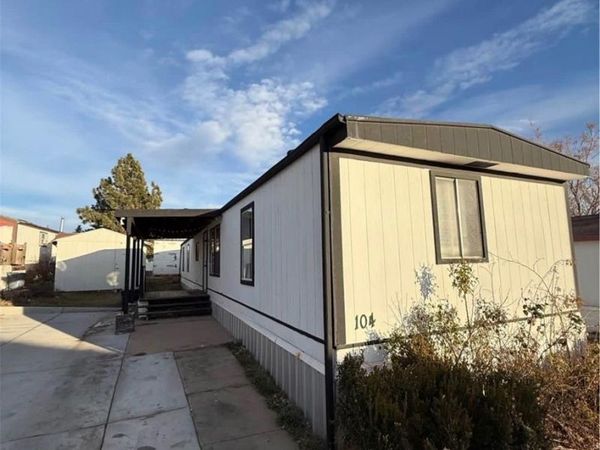 2100 W 100th Avenue , Thornton, CO 80260