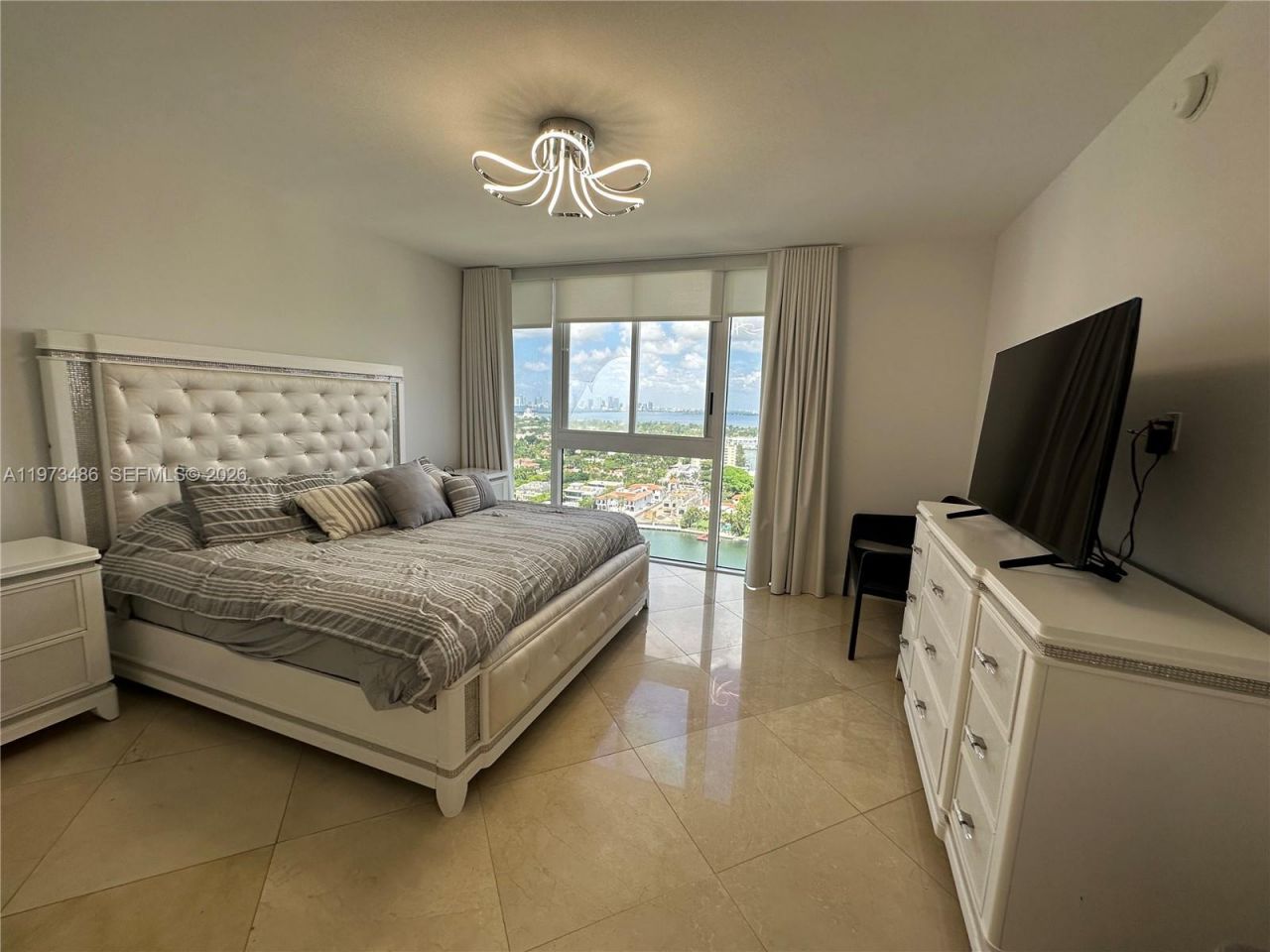 4775 Collins Ave , Unit 2407, Miami Beach, FL 33140 Photo
