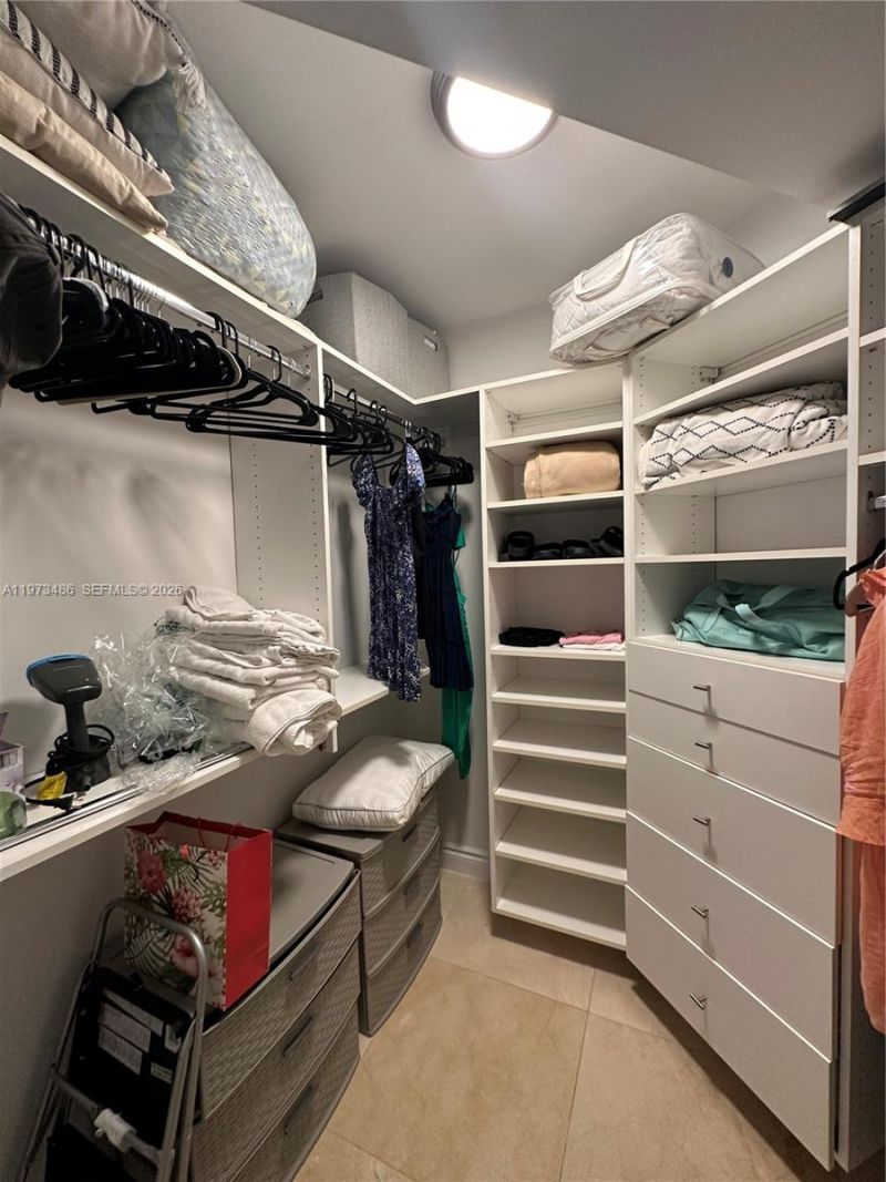 4775 Collins Ave , Unit 2407, Miami Beach, FL 33140 Photo