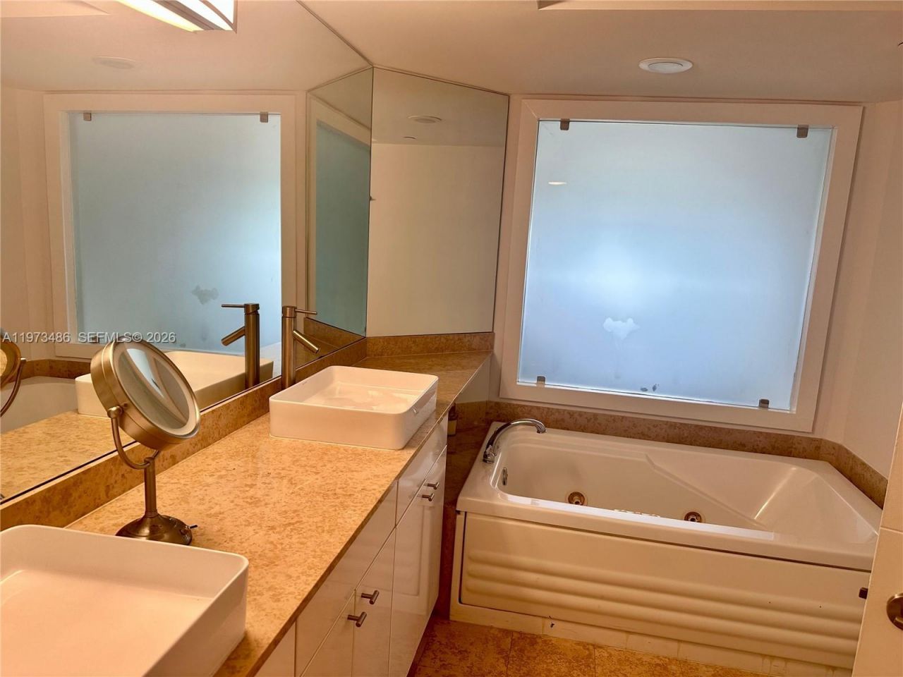 4775 Collins Ave, Unit 2407, Miami Beach, FL 33140 Photo