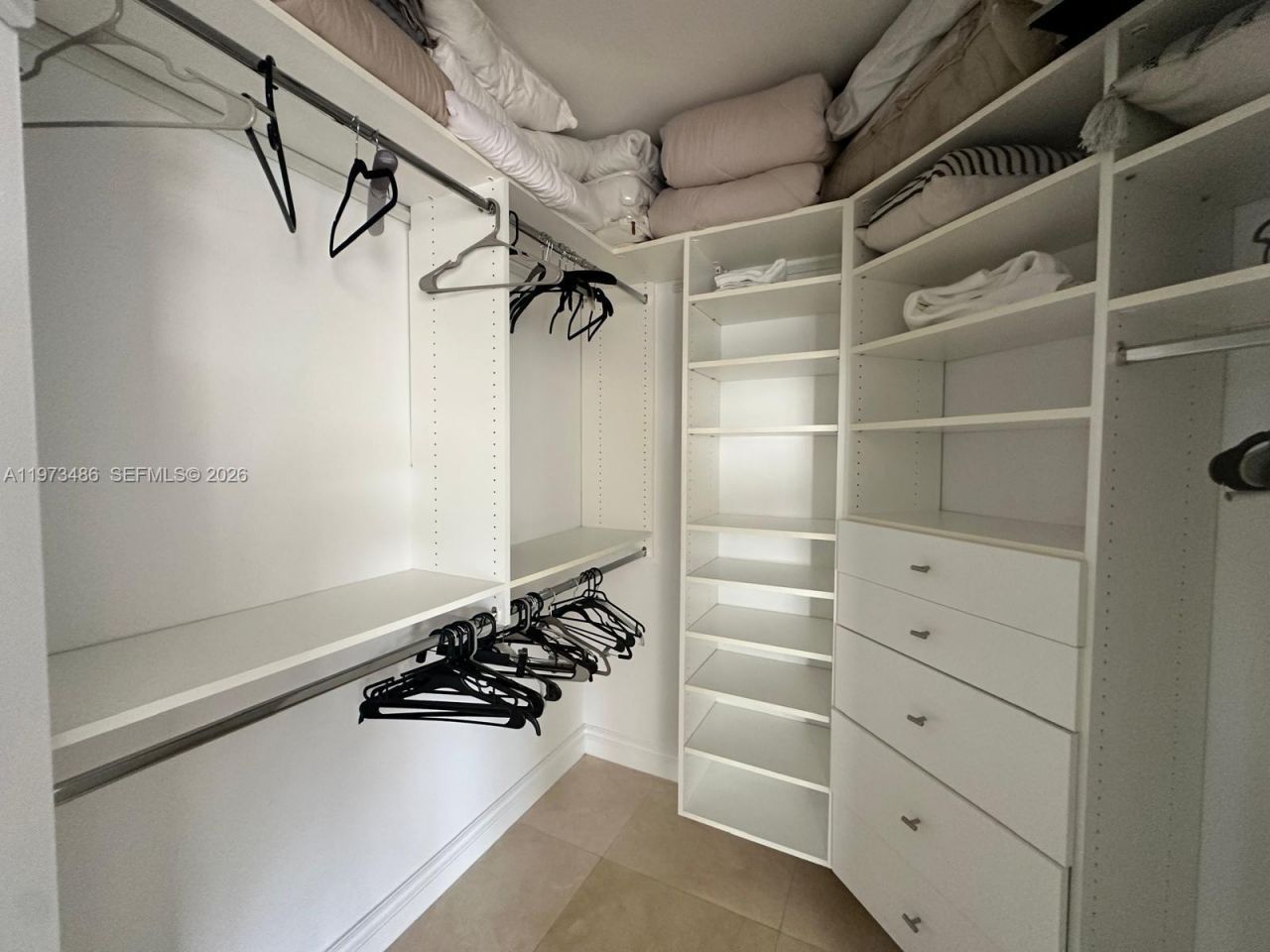 4775 Collins Ave , Unit 2407, Miami Beach, FL 33140 Photo