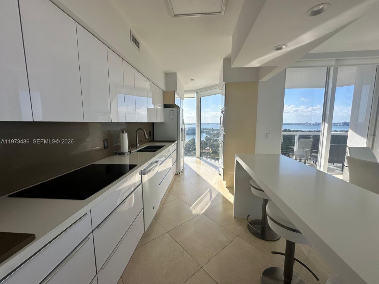 4775 Collins Ave , Unit 2407, Miami Beach, FL 33140 Photo