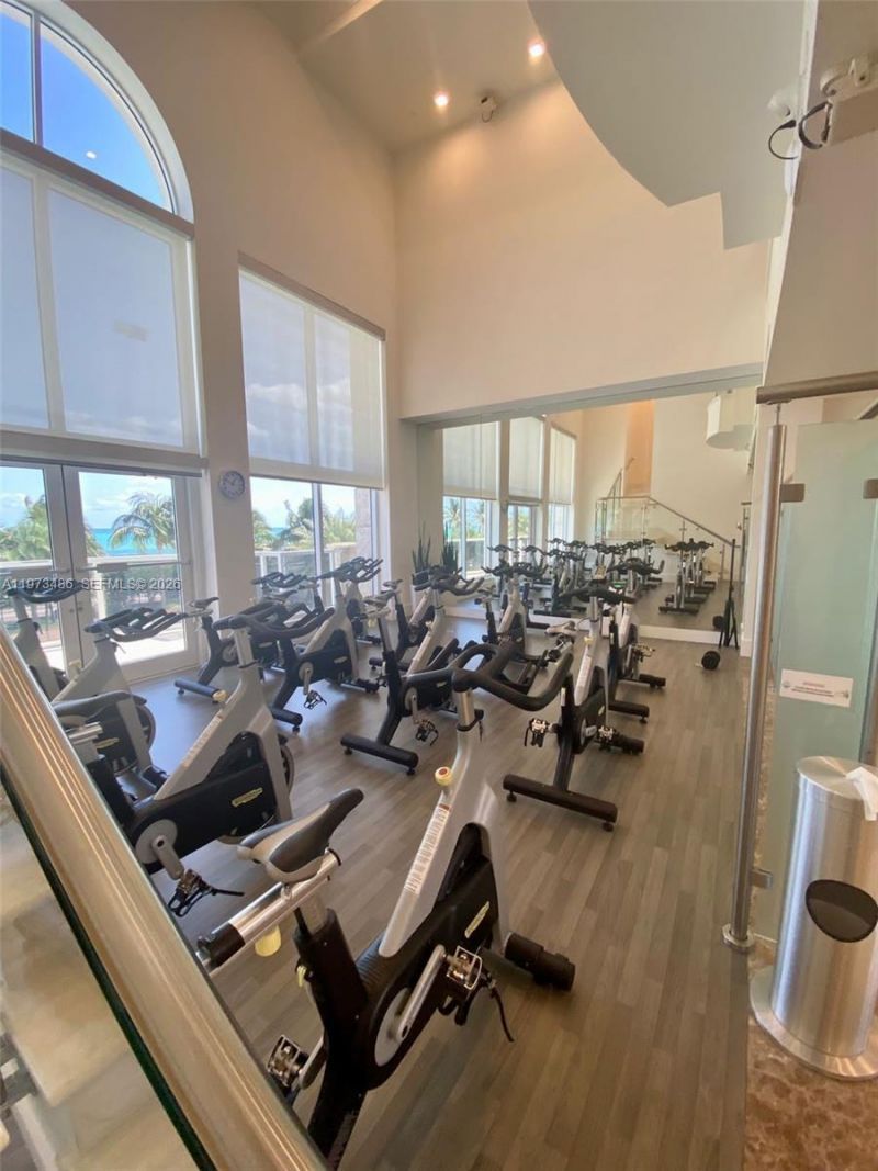 4775 Collins Ave , Unit 2407, Miami Beach, FL 33140 Photo