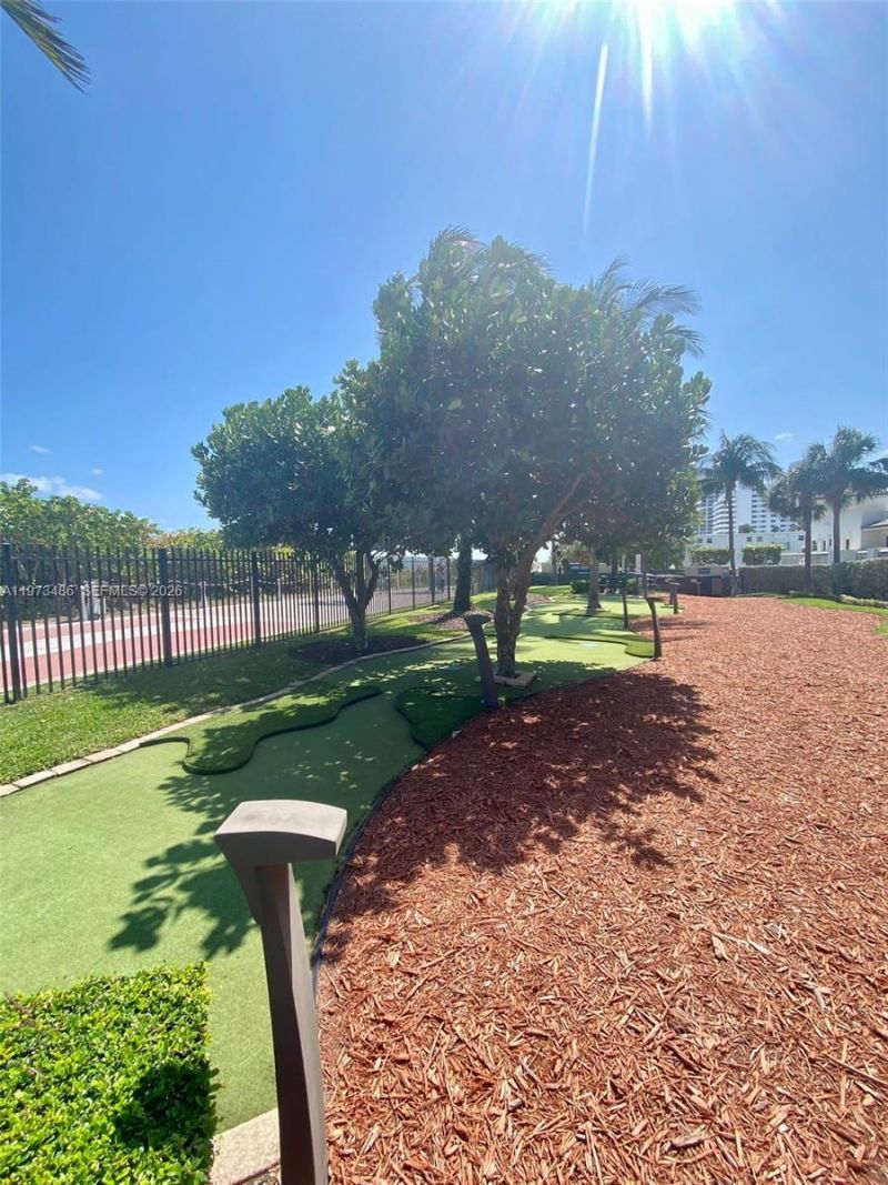 4775 Collins Ave , Unit 2407, Miami Beach, FL 33140 Photo