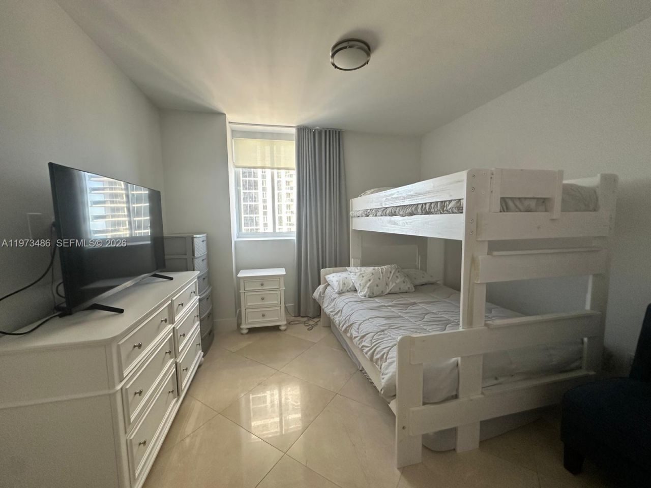 4775 Collins Ave , Unit 2407, Miami Beach, FL 33140 Photo