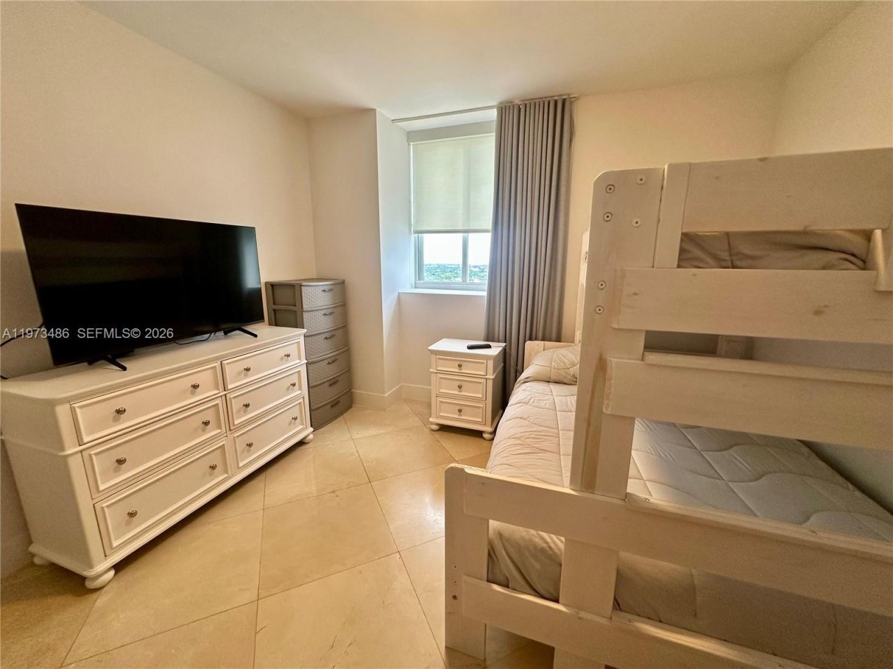 4775 Collins Ave, Unit 2407, Miami Beach, FL 33140 Photo