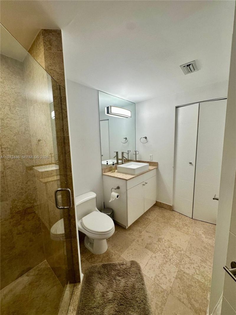 4775 Collins Ave, Unit 2407, Miami Beach, FL 33140 Photo