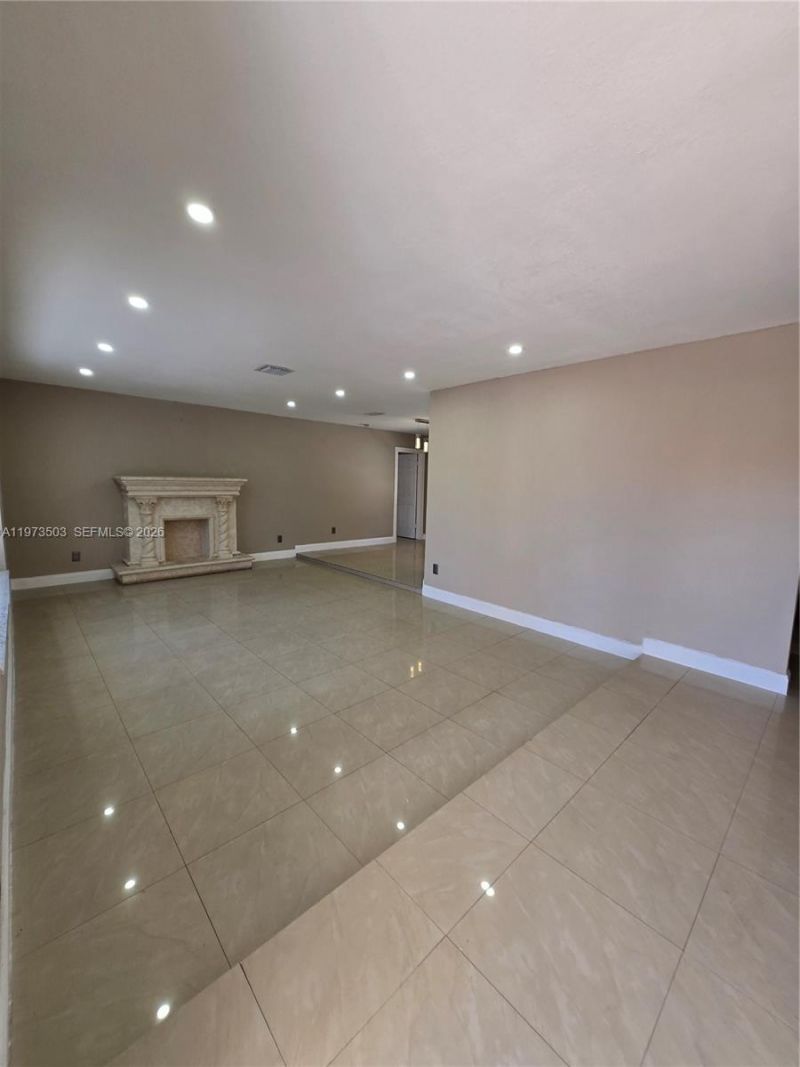 10805 SW 165th Ter, Miami, FL 33157 Photo