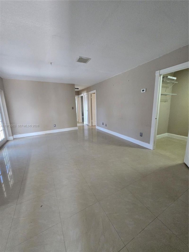 10805 SW 165th Ter, Miami, FL 33157 Photo