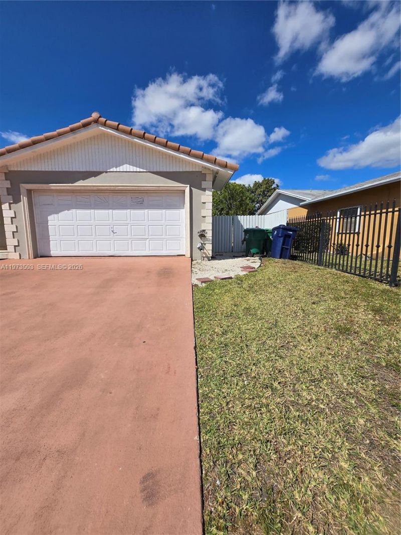 10805 SW 165th Ter, Miami, FL 33157 Photo